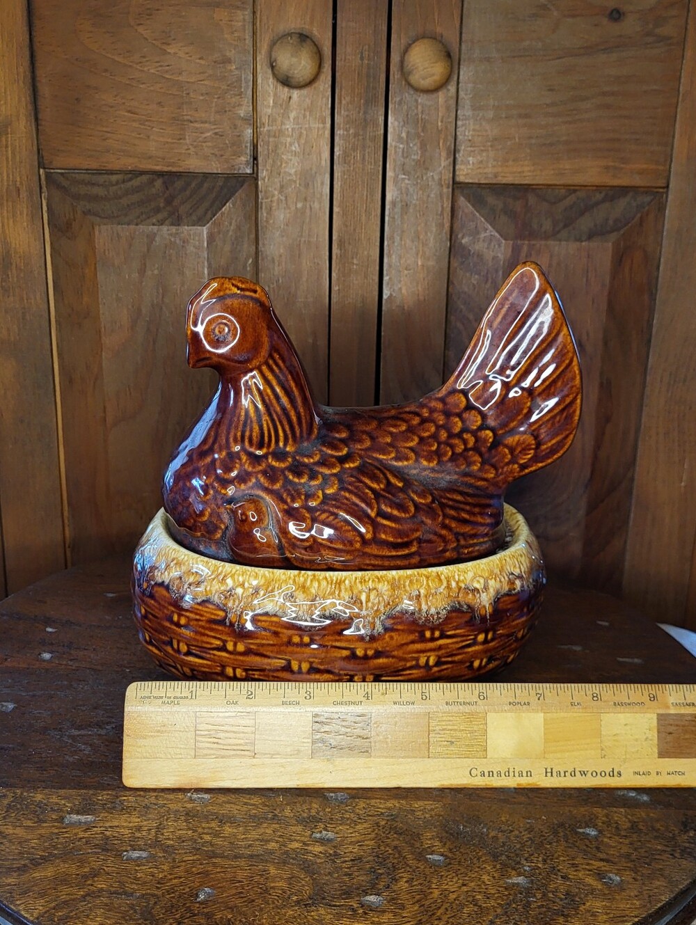 Hull Pottery Nesting Hen - Picture 4 of 14